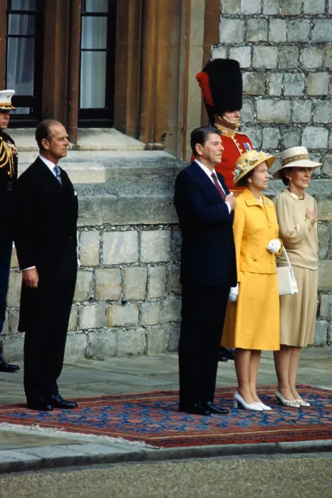 Framed Print : Ronald Reagan with Wife and Queen Elizabeth Framed Print : Ronald Reagan with Wife and Queen Elizabeth