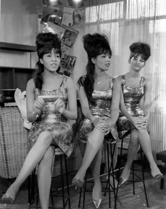 Framed Print : Ronettes Portrait Framed Print : Ronettes Portrait