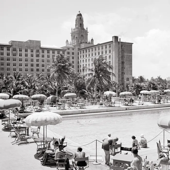 Framed Print : Roney Plaza Hotel Framed Print : Roney Plaza Hotel