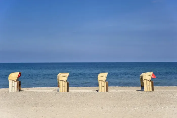 Framed Print : Roofed wicker beach chairs standing on the beach, Dahme, Baltic Sea, Schleswig-Holstein, Germany, Europe Framed Print : Roofed wicker beach chairs standing on the beach, Dahme, Baltic Sea, Schleswig-Holstein, Germany, Europe