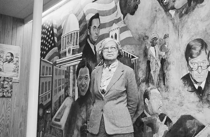 Framed Print : Rosa Parks Standing in Front of Mural Framed Print : Rosa Parks Standing in Front of Mural