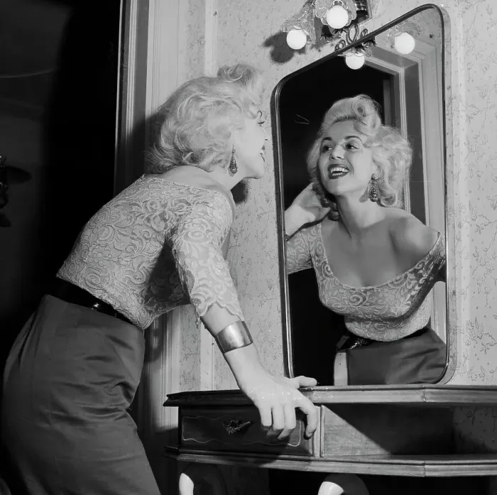 Framed Print : Rosalina -- the Italian Marilyn Monroe Framed Print : Rosalina -- the Italian Marilyn Monroe