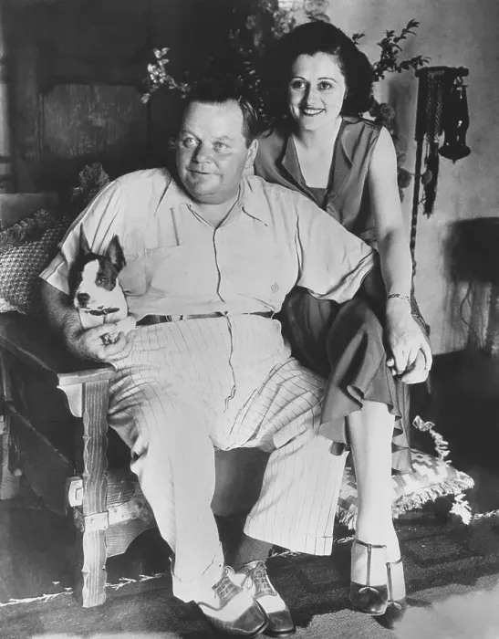 Framed Print : Roscoe Arbuckle with Addie McPhail Framed Print : Roscoe Arbuckle with Addie McPhail