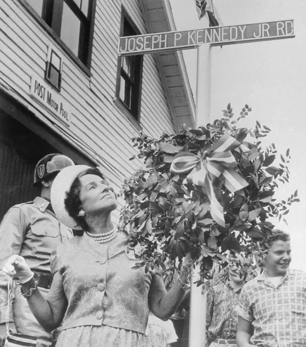 Framed Print : Rose Kennedy Gazing up at Street Sign in Her Son's Name Framed Print : Rose Kennedy Gazing up at Street Sign in Her Son's Name