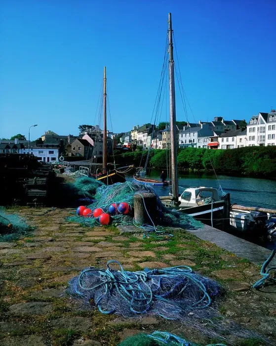 Framed Print : Roundstone Harbour, Connemara, Co Galway, Ireland Framed Print : Roundstone Harbour, Connemara, Co Galway, Ireland