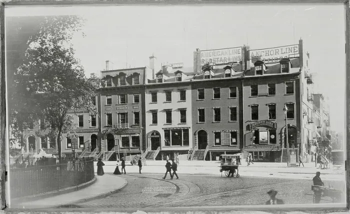Framed Print : Row of Old Houses in Bowling Green