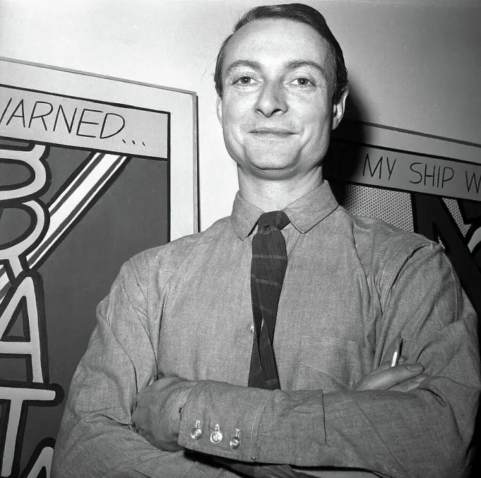 Framed Print : Roy Lichtenstein in Front of His Art Framed Print : Roy Lichtenstein in Front of His Art