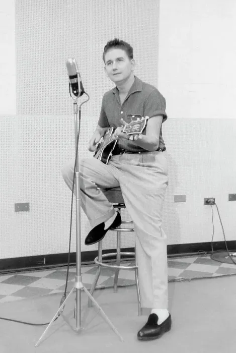 Framed Print : Roy Orbison At Sun Records Framed Print : Roy Orbison At Sun Records