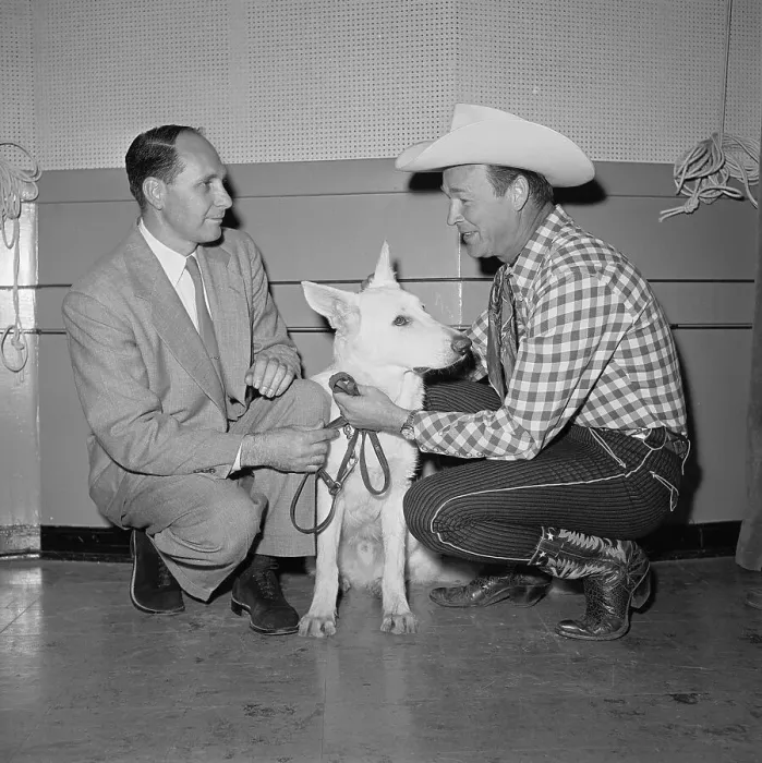 Framed Print : Roy Rogers Donating Dog Framed Print : Roy Rogers Donating Dog