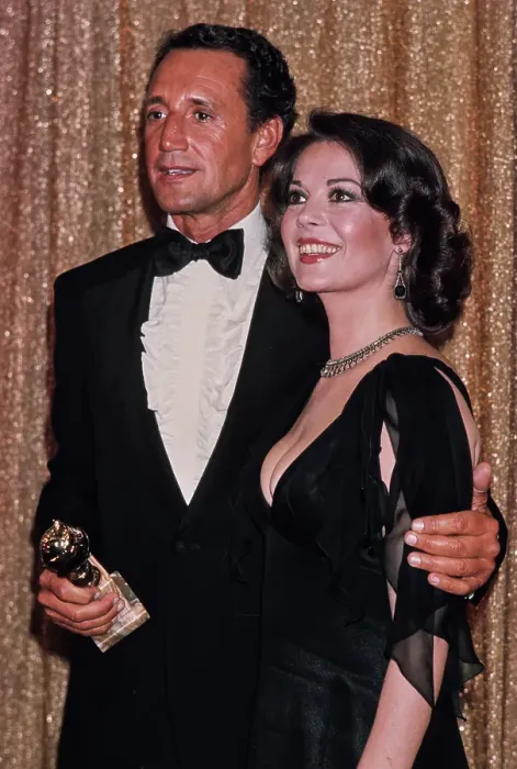 Framed Print : Roy Scheider & Natalie Wood Framed Print : Roy Scheider & Natalie Wood