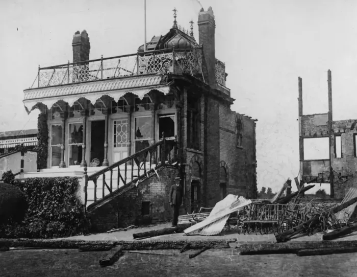 Framed Print : Royal Box in the grandstand at Hurst Park Racecourse burnt down by Suffragettes Framed Print : Royal Box in the grandstand at Hurst Park Racecourse burnt down by Suffragettes
