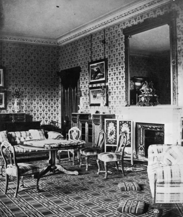 Framed Print : Royal Drawing Room Framed Print : Royal Drawing Room