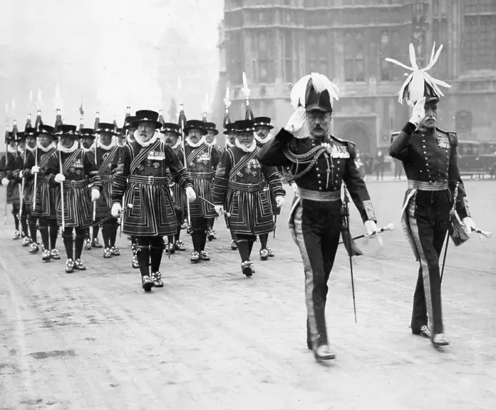 Framed Print : ROYAL GUARDS Framed Print : ROYAL GUARDS