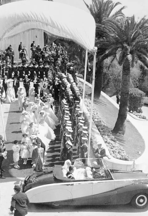 Framed Print : Royal Wedding Motorcade