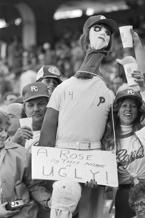 Framed Print : Royals Fans Taunting Pete Rose Framed Print : Royals Fans Taunting Pete Rose