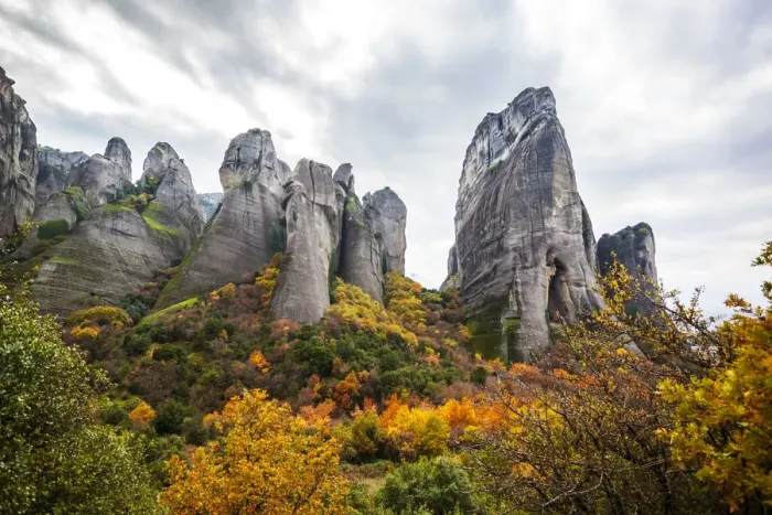 Framed Print : Rugged cliffs and autumn foliage Framed Print : Rugged cliffs and autumn foliage