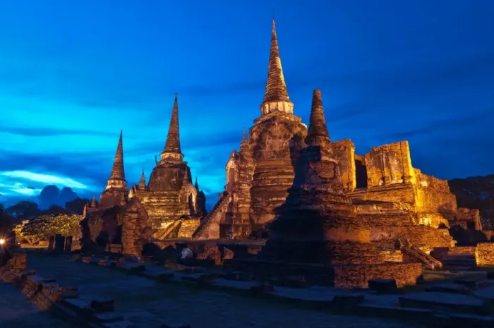 Framed Print : The ruin pagoda in Ayutthaya ancient city Framed Print : The ruin pagoda in Ayutthaya ancient city