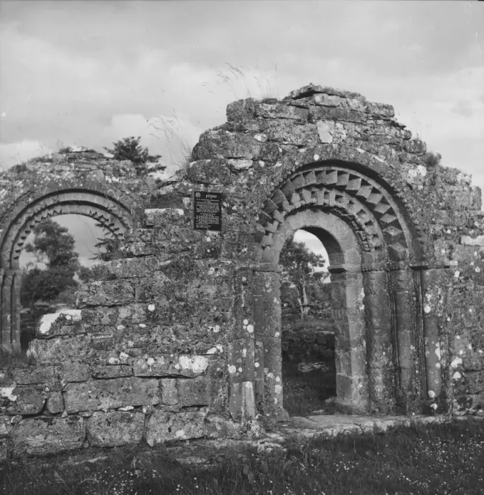 Framed Print : Ruined Arches Framed Print : Ruined Arches