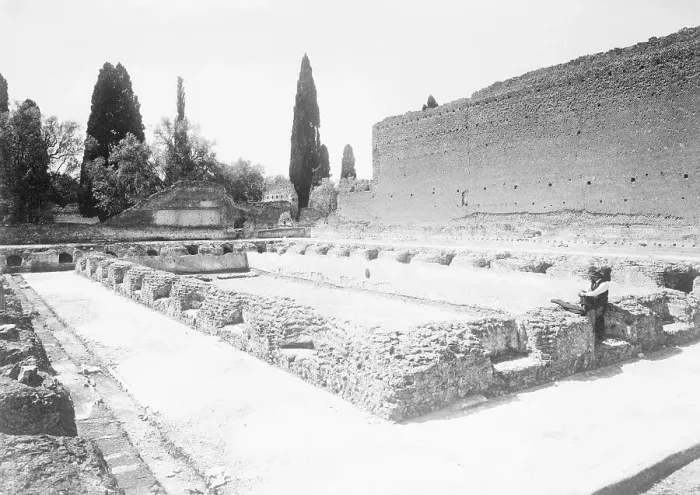Framed Print : Ruins of Aquarium at Villa Adriana