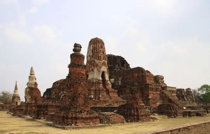 Framed Print : Ruins of Ayutthaya Wat Mahathat Framed Print : Ruins of Ayutthaya Wat Mahathat