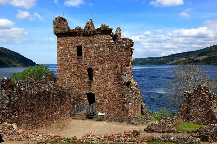 Framed Print : Ruins of Castle Urquhart on Loch Ness, Scotland, Great Britain Framed Print : Ruins of Castle Urquhart on Loch Ness, Scotland, Great Britain