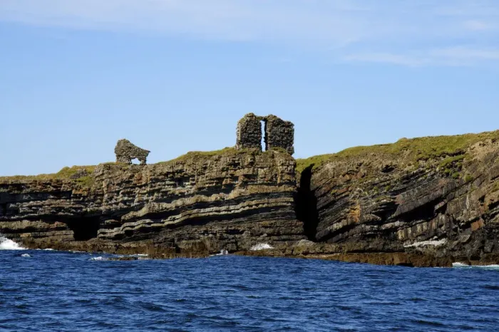 Framed Print : Ruins of a Chieftain castle on the Irish coast Framed Print : Ruins of a Chieftain castle on the Irish coast
