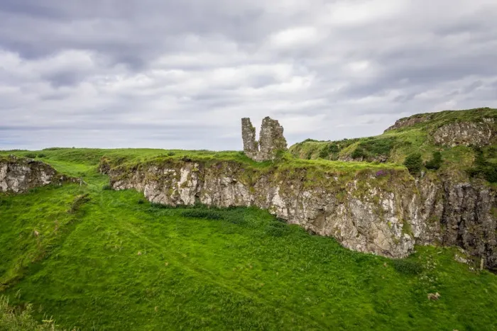 Framed Print : The ruins of Dunseverick Castle Framed Print : The ruins of Dunseverick Castle