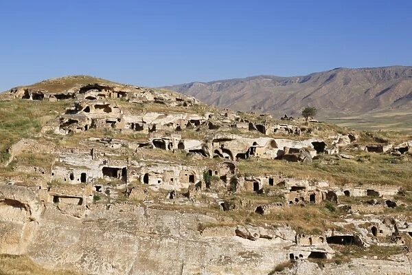 Ruins on the fortress hill of Kale, Hasankeyf, Batman Province, Southeastern Anatolia Region, Anatolia, Turkey