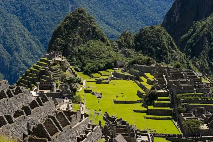 Framed Print : Ruins of Machu Picchu, UNESCO World Heritage Site, Peru Framed Print : Ruins of Machu Picchu, UNESCO World Heritage Site, Peru