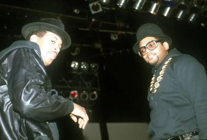 Framed Print : Run-DMC. American hip hop band Run-DMC, circa 1985 Framed Print : Run-DMC. American hip hop band Run-DMC, circa 1985