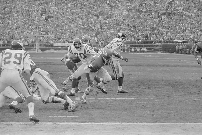 Framed Print : Running Back Mike Garrett Scoring Touchdown Framed Print : Running Back Mike Garrett Scoring Touchdown