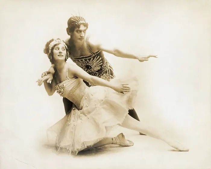 Framed Print : Russian Ballet Dancers Anna Pavlova and Mikhail Mordkin Framed Print : Russian Ballet Dancers Anna Pavlova and Mikhail Mordkin