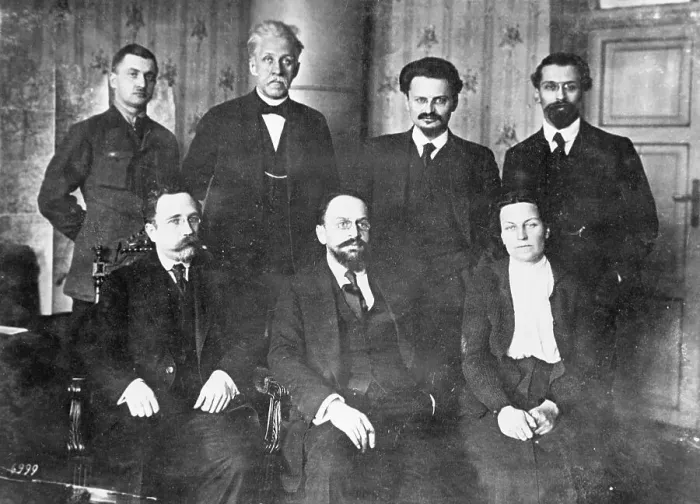 Framed Print : Russian Delegation at Peace Conference