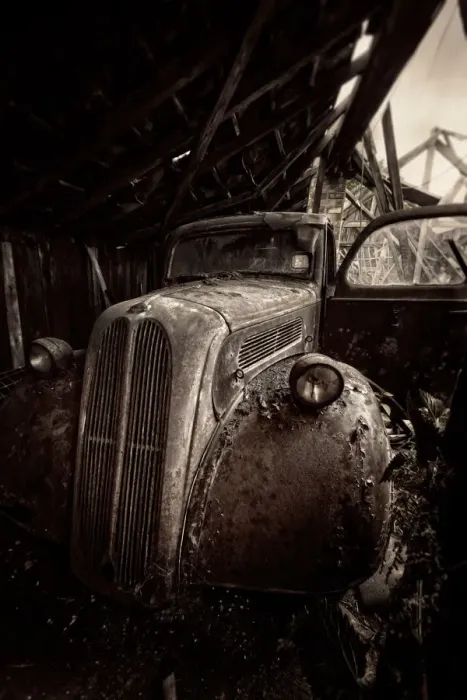Framed Print : Rusted vintage car Framed Print : Rusted vintage car