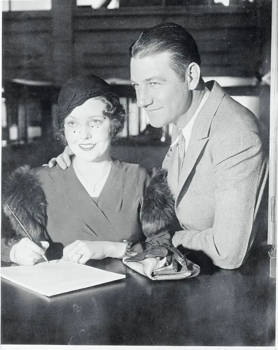Framed Print : Ruth Mitchell and Jack Osborne Obtaining Marriage License Framed Print : Ruth Mitchell and Jack Osborne Obtaining Marriage License