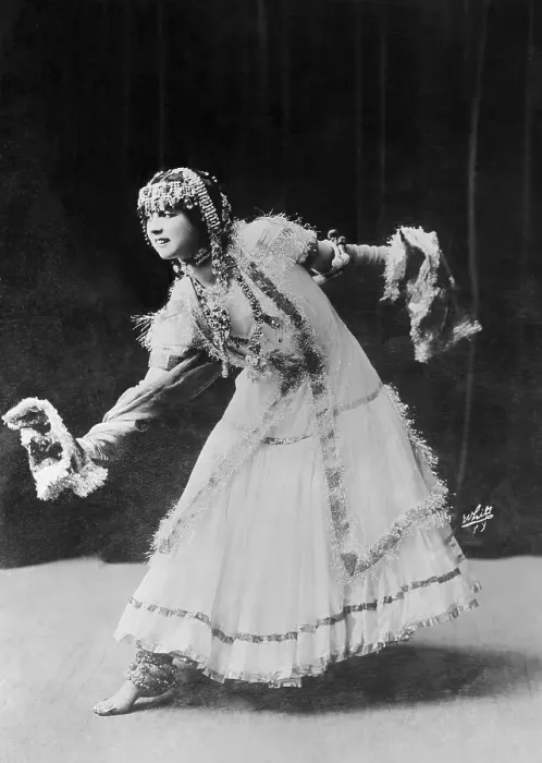 Framed Print : Ruth St. Denis Dancing in Costume Leaning Forward Framed Print : Ruth St. Denis Dancing in Costume Leaning Forward