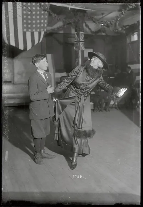 Framed Print : Ruth St. Denis Dancing with Samuel Ades Framed Print : Ruth St. Denis Dancing with Samuel Ades