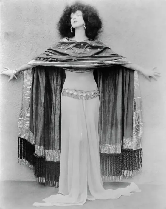 Framed Print : Ruth St.. Denis in Exquisite Costume Framed Print : Ruth St.. Denis in Exquisite Costume