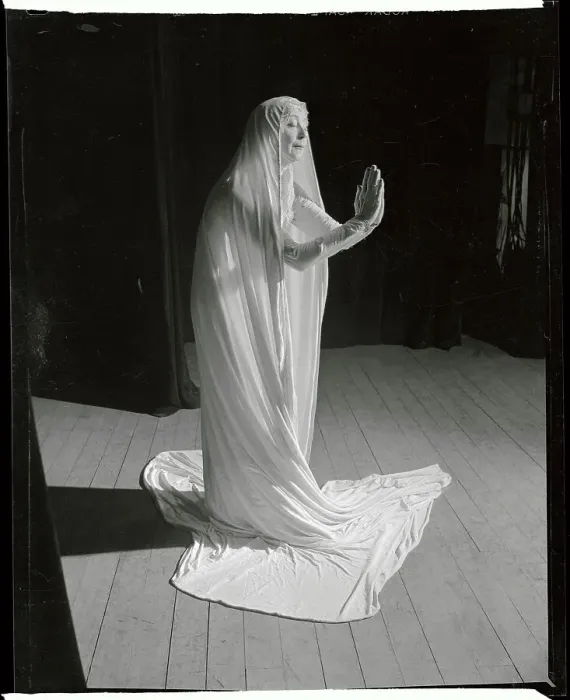 Framed Print : Ruth St. Denis with Hands Clasped and Body Veiled