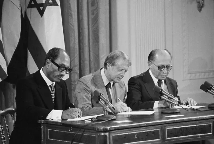 Framed Print : Sadat, Carter And Begin Signing Agreement Framed Print : Sadat, Carter And Begin Signing Agreement