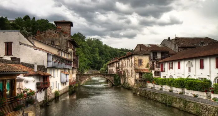 Framed Print : Saint-Jean-Pied-de-Port, Pyrenees Atantique Framed Print : Saint-Jean-Pied-de-Port, Pyrenees Atantique