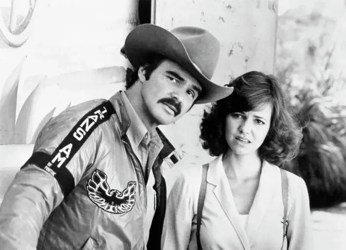 Framed Print : Sally Field and Burt Reynolds in Movie Still Framed Print : Sally Field and Burt Reynolds in Movie Still