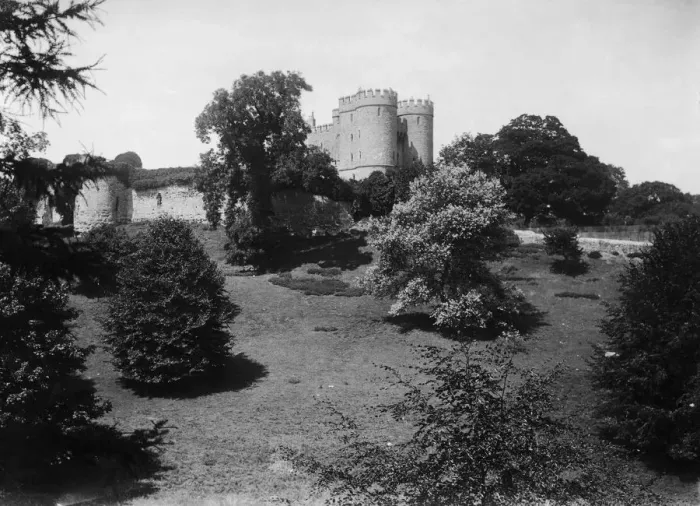 Framed Print : Saltwood Castle Framed Print : Saltwood Castle