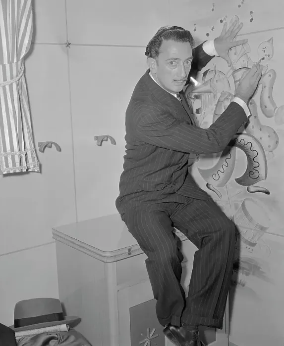 Framed Print : Salvador Dali Sketching on Wall Mural Framed Print : Salvador Dali Sketching on Wall Mural