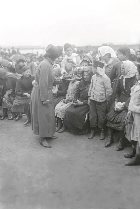 Framed Print : Salvation Army Passing out Doughnuts to Immigrants Framed Print : Salvation Army Passing out Doughnuts to Immigrants