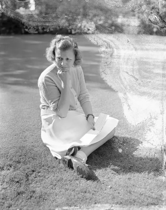 Framed Print : Sam Snead's Wife Framed Print : Sam Snead's Wife