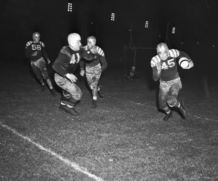 Framed Print : Sammy Baugh Returning Punt Framed Print : Sammy Baugh Returning Punt