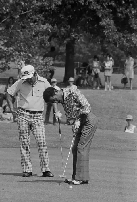 Framed Print : Sammy Davis, Jr. and Lee Trevine Framed Print : Sammy Davis, Jr. and Lee Trevine