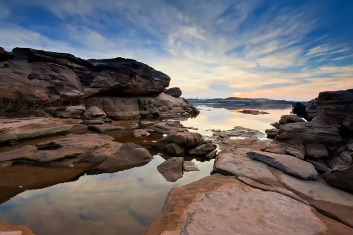 Framed Print : Samphanbok Rocks, Ubon Rachathani, Thailand Framed Print : Samphanbok Rocks, Ubon Rachathani, Thailand