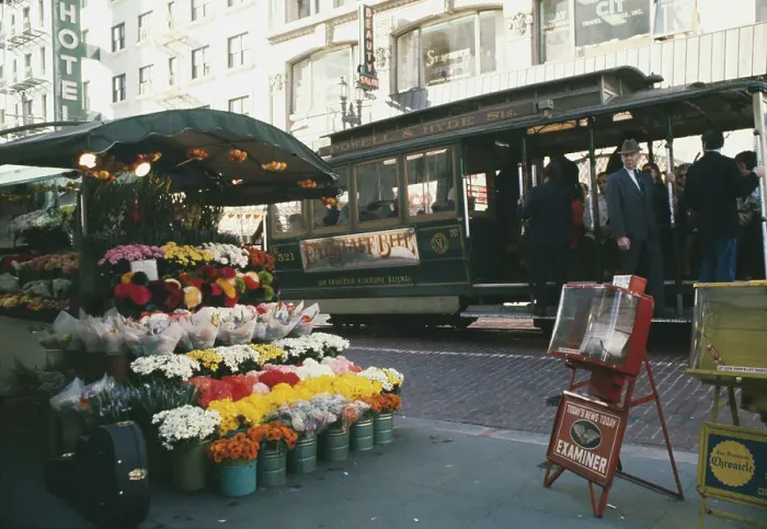 Framed Print : San Francisco Flower Stall And Cable Car Framed Print : San Francisco Flower Stall And Cable Car